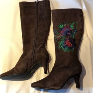 Diane Von Furstenberg Brown Suede boots 6.5